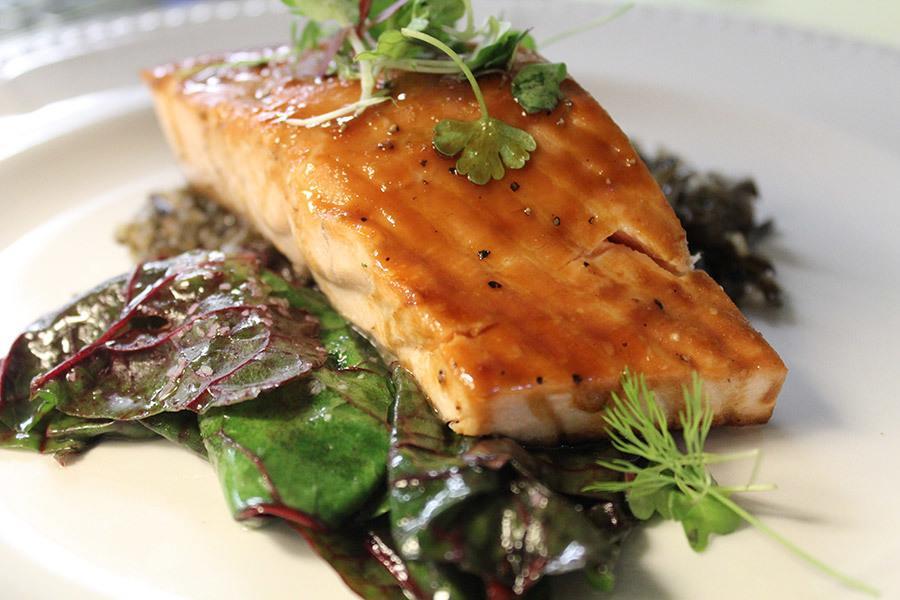 King Hill Inn & Kitchen New London Bagian luar foto